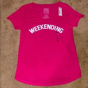 A cute tee shirt that says “weekending”.